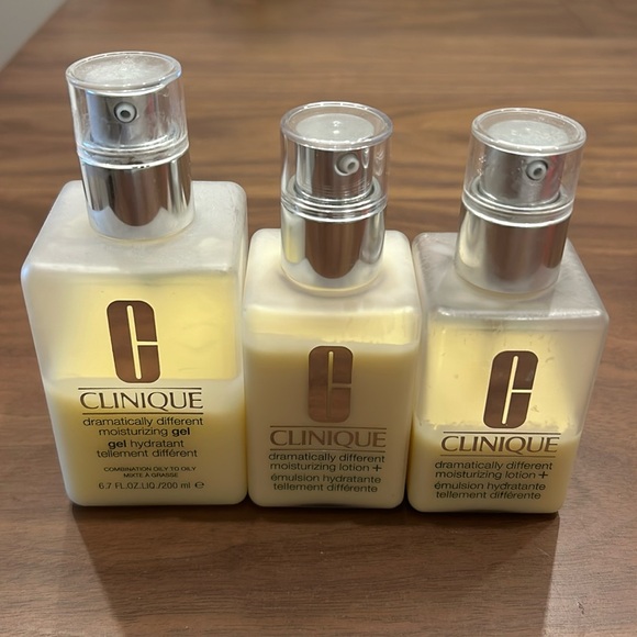 Clinique dramatically different moisturizing gel and lotion - Picture 1 of 1
